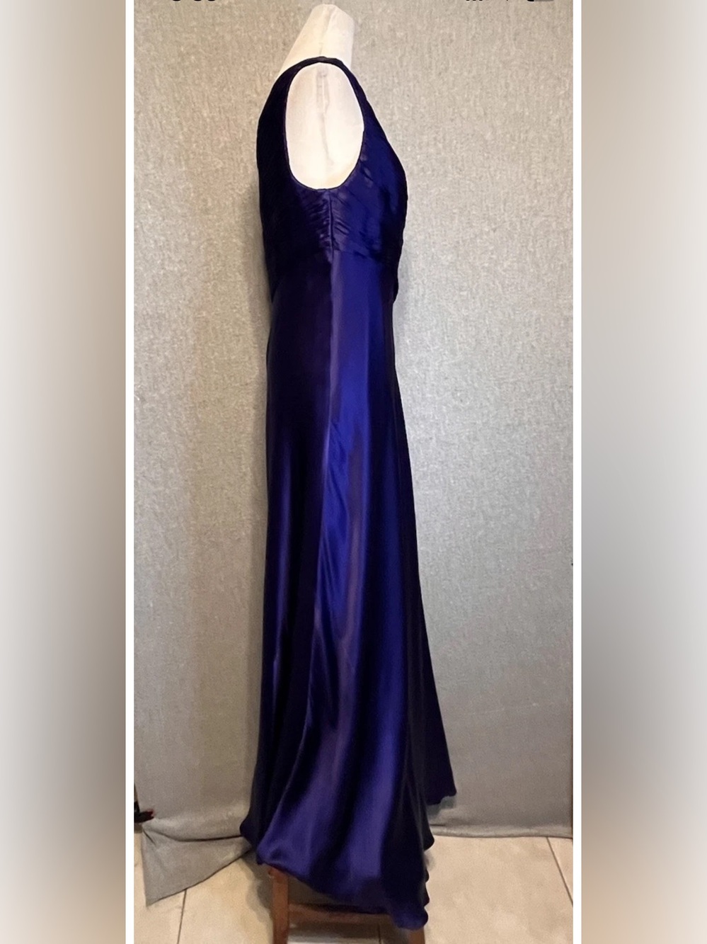 Laundry By Shelli Segal Silk One-Shoulder Maxi Evening Dress - Picture 3 of 9